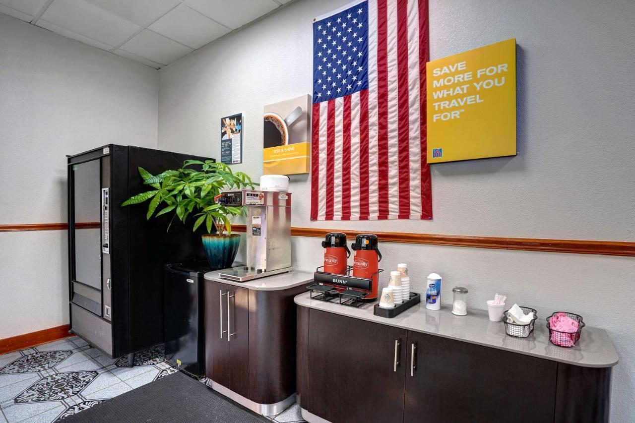 Motel 6 Burlington Extérieur photo