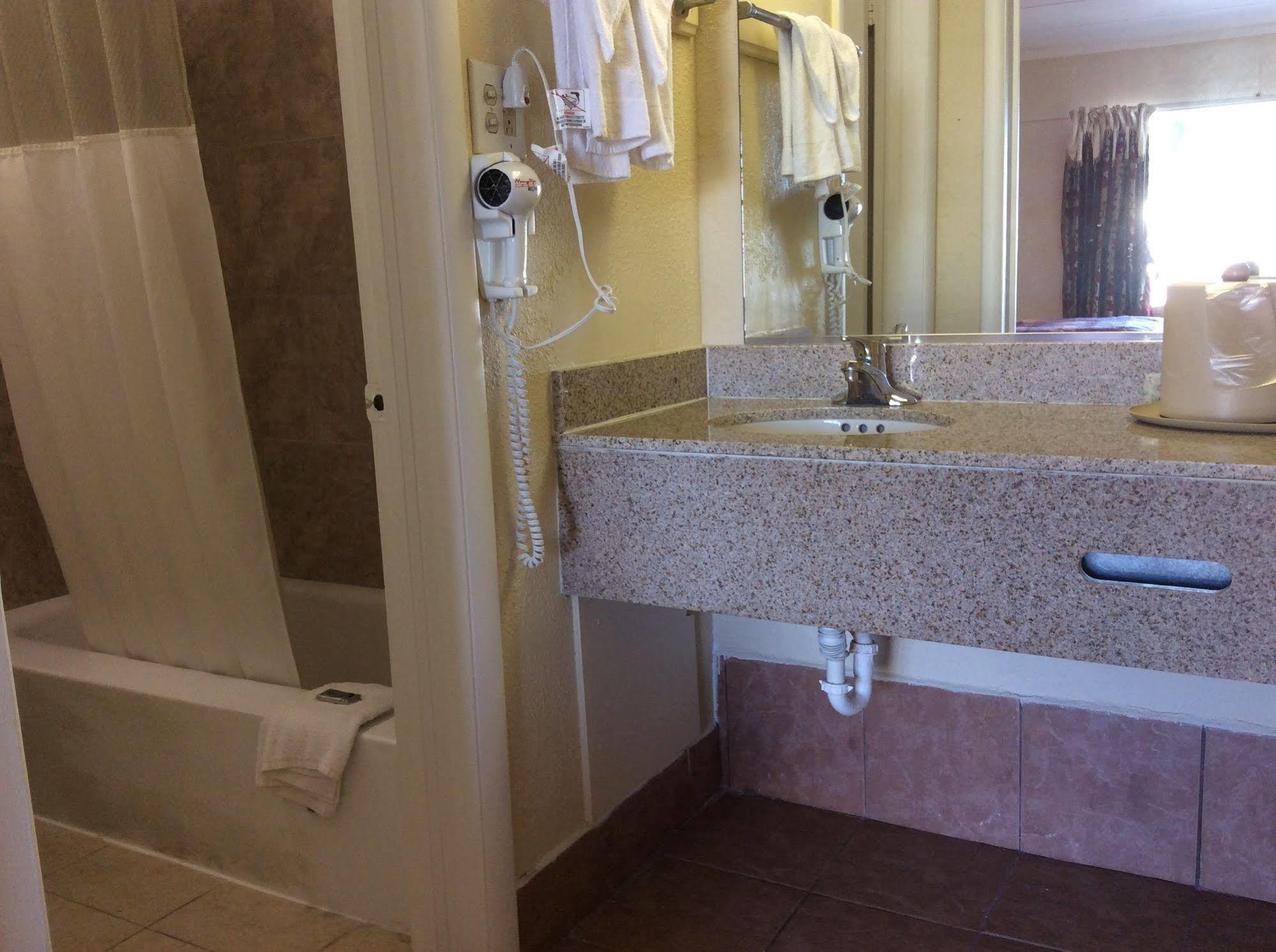Motel 6 Burlington Extérieur photo